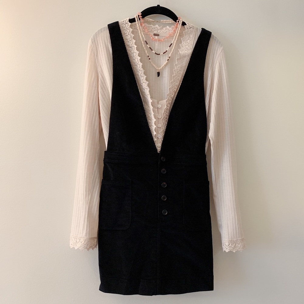 Free People Love Jumper size S/ color Black +NWT+